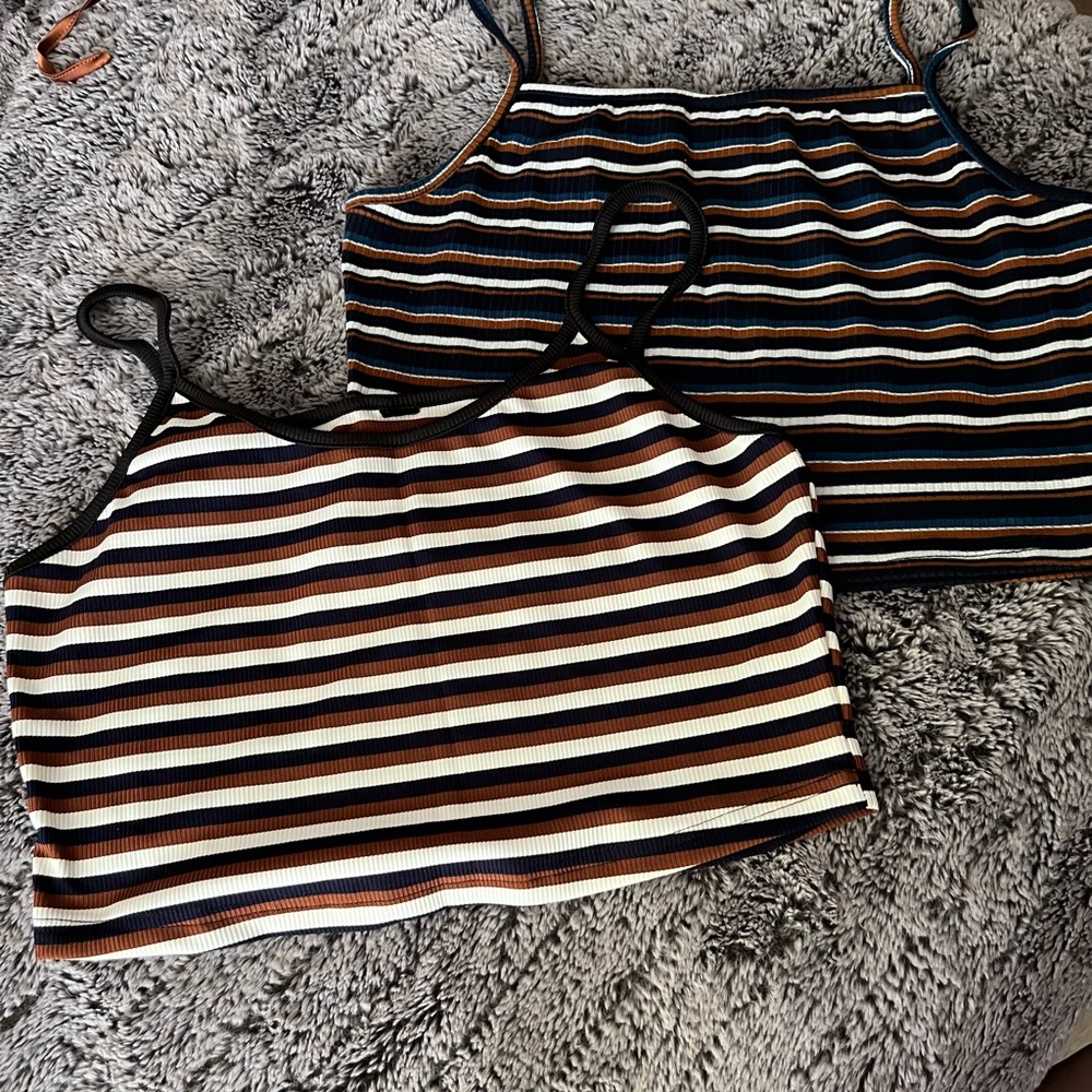 Selling women crop top